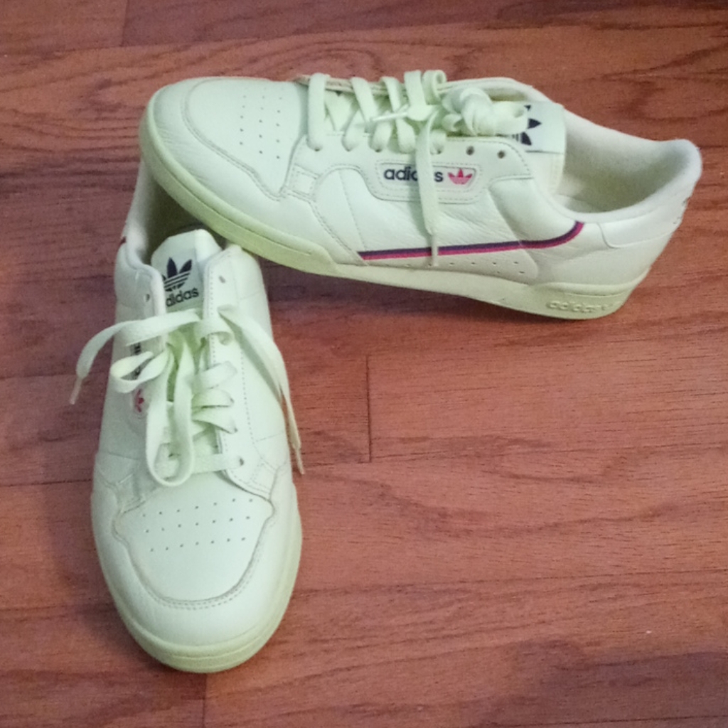 Contential Adidas